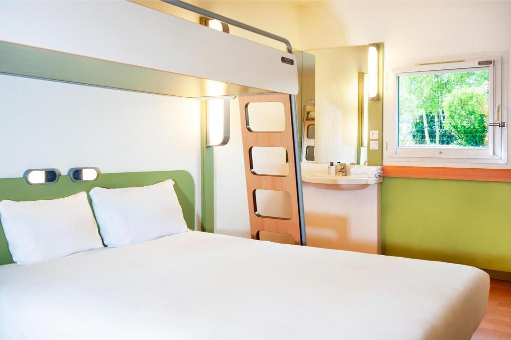 Ibis Budget Concarneau Exterior photo
