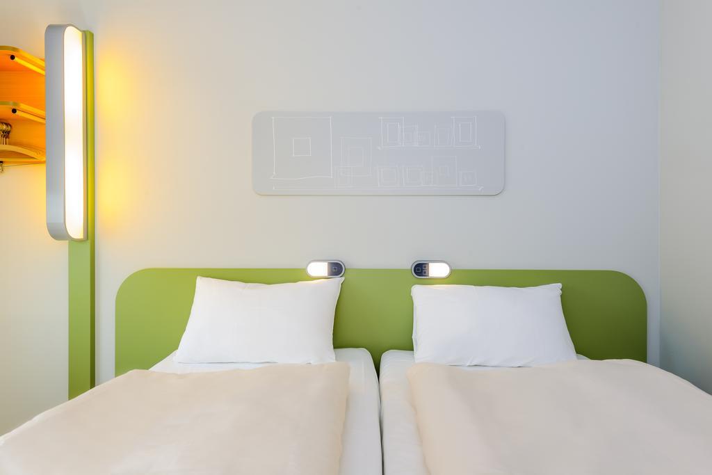 Ibis Budget Concarneau Exterior photo